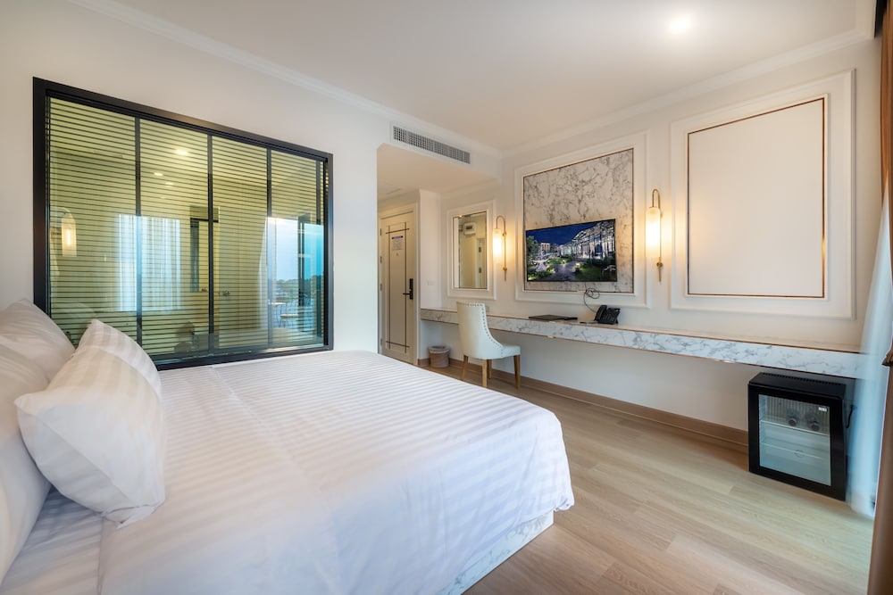 Фото Nine River Hotel