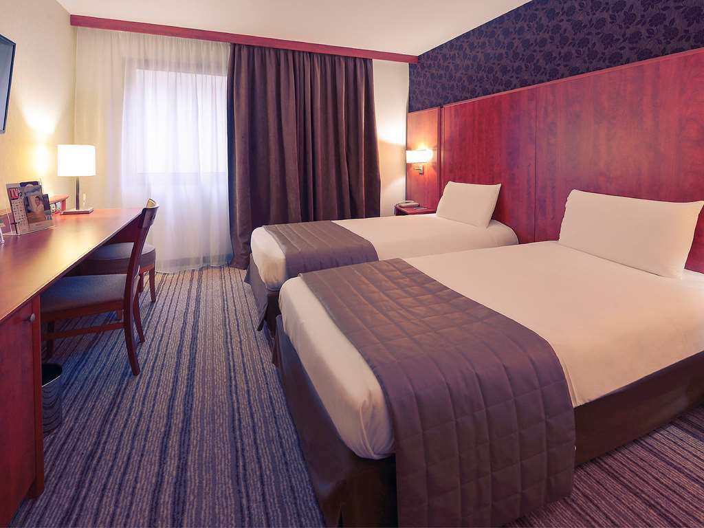 Фото Hôtel Mercure Rouen Centre Champ de Mars