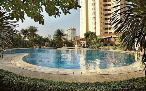 3BR Apartment at Sudirman Condominum Tower By Travelio
