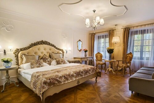 Гостиница SPA Beerland Chateaux - At Golden pear в Праге
