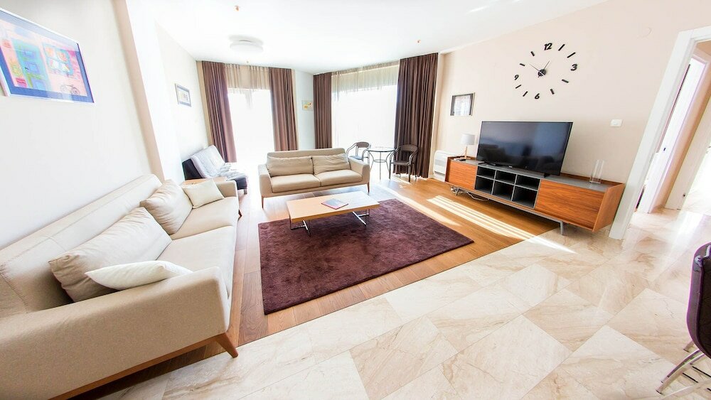 Фото Lux Sunrior