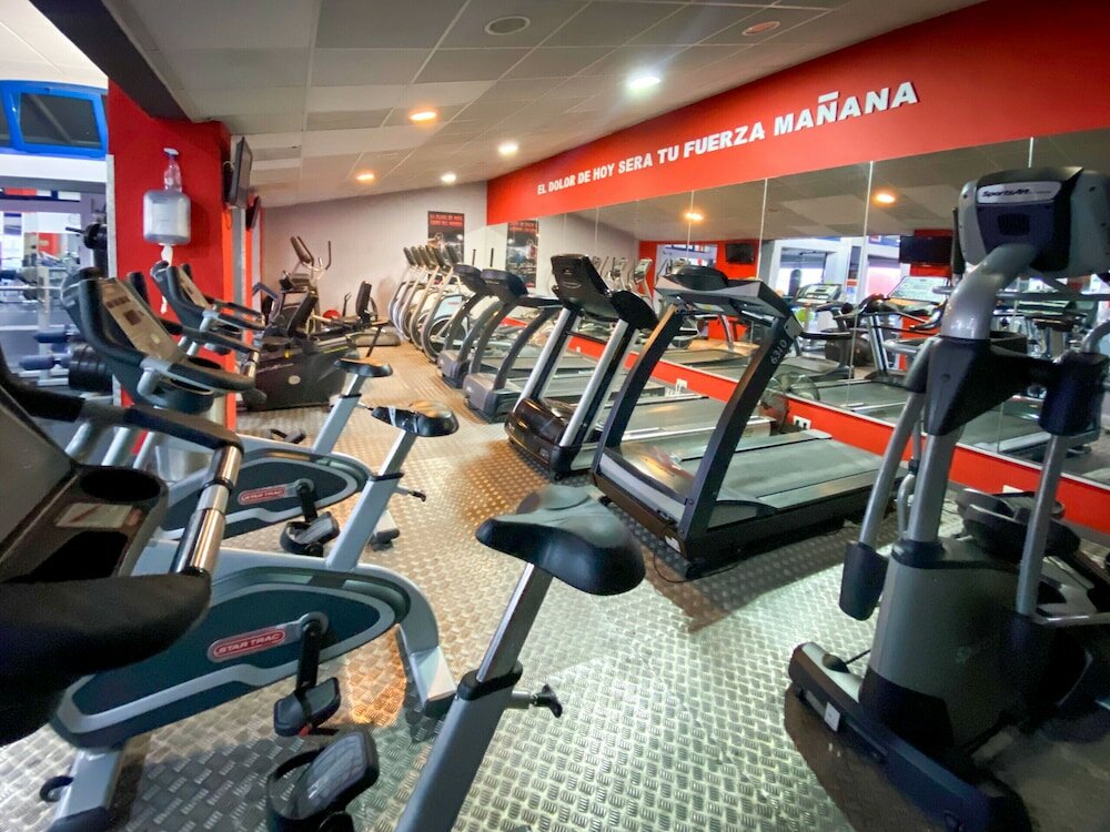 Фото Hostel Gym Canovas Nerja