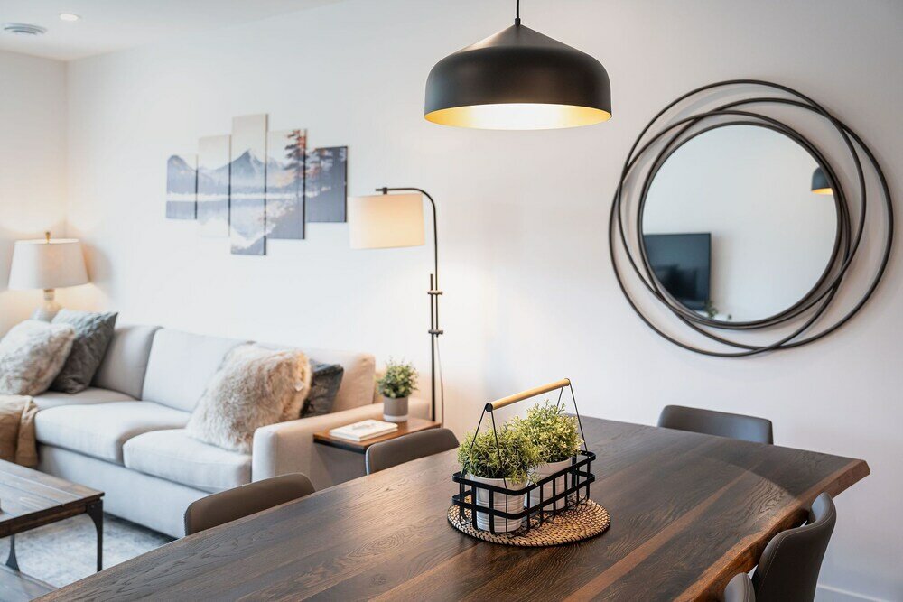 Фото Revylation by Revelstoke Vacations