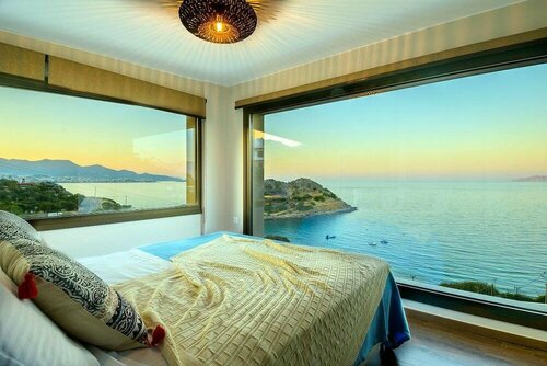 Гостиница Beachfront 2 Bedroom Villa With Jacuzzi в Аммударе
