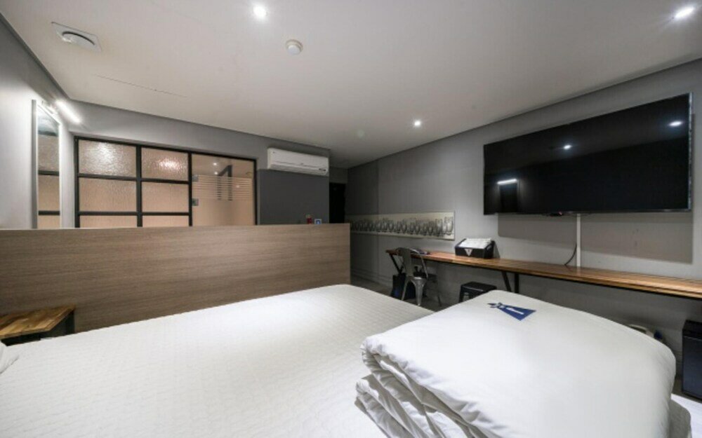 Фото Busan Umgung Hotel Roda