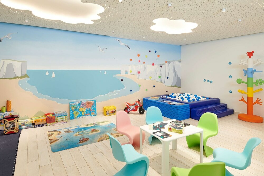 Фото Hôtel Du Palais