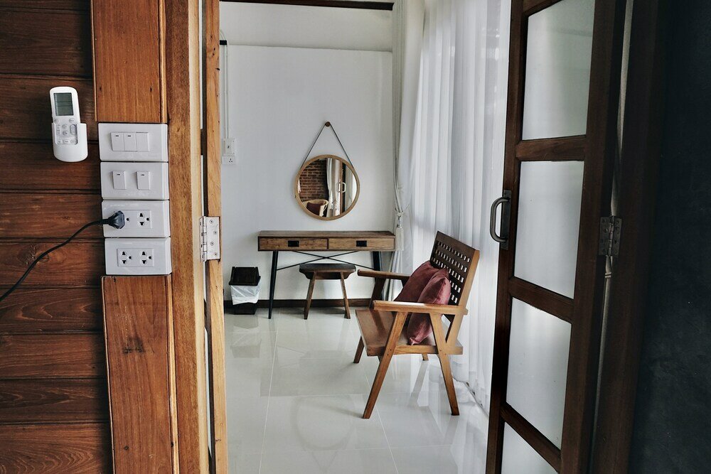 Фото Tha Ma-O Bouteak Homestay