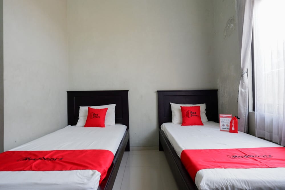 Фото RedDoorz Syariah near Menara Kudus