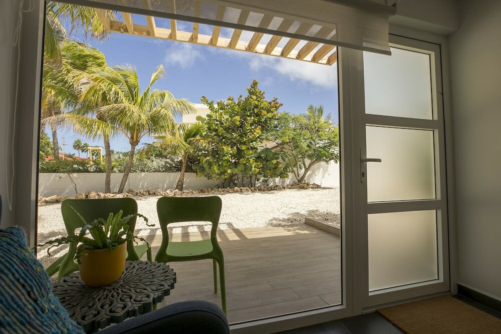 Фото Boca Catalina Modern Villa