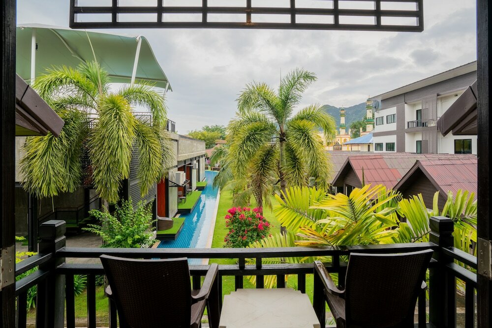 Фото Phi Phi Andaman Legacy Resort