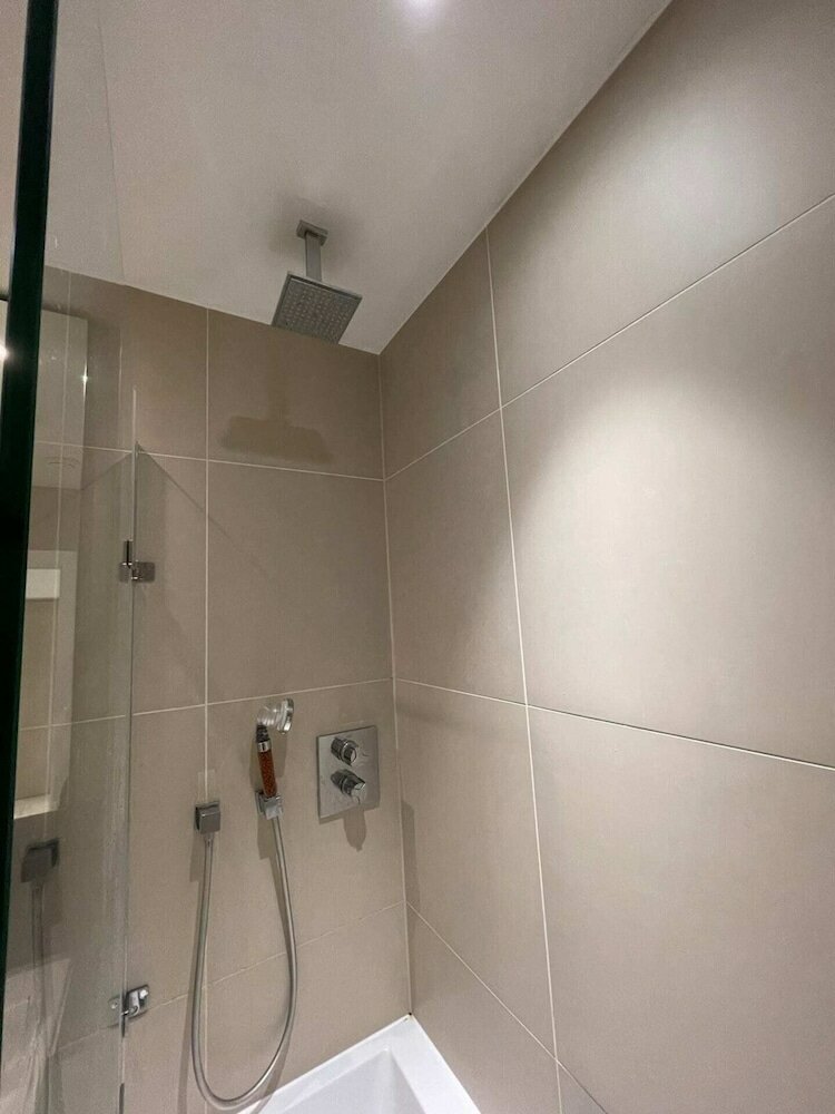 Фото Chic 1bd Flat by the River Thames - Fulham!