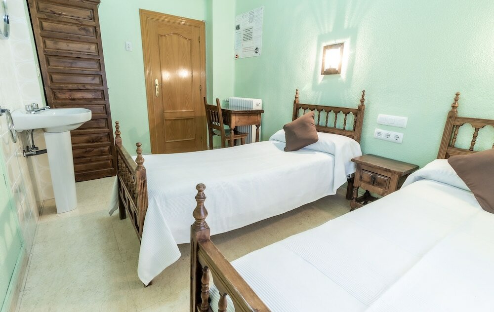 Фото Pensión Virginia by Vivere Stays