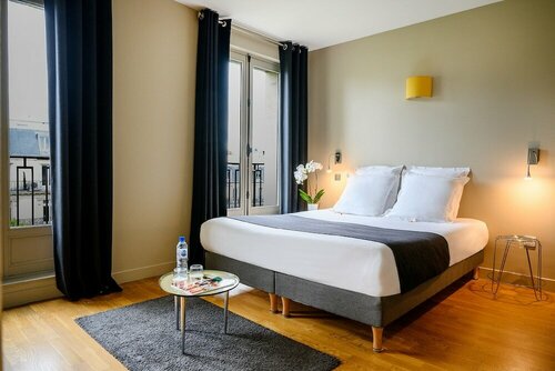 Гостиница Helzear Champs Elysées Suites