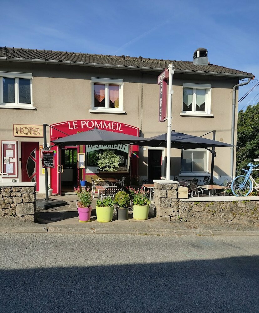 Hotel Hotel-restaurant le Pommeil, Gueret, photo