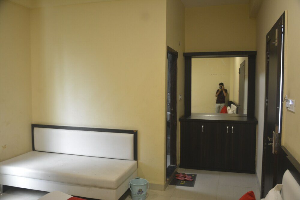 Фото Dhar-Mandav Road