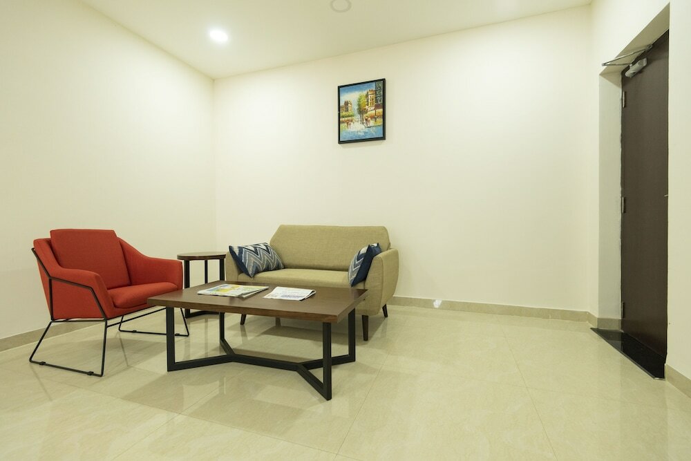 Фото Mayfair Service Apartments