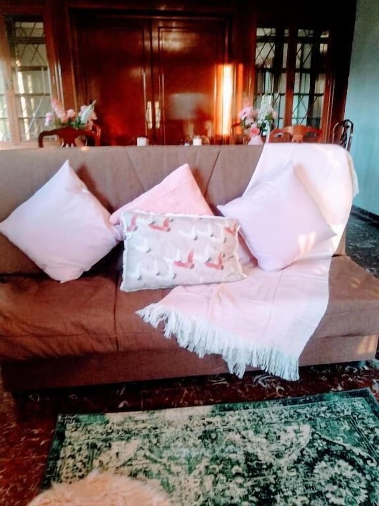 Фото Wish-Suite San Jacinto de Sevilla Apartment