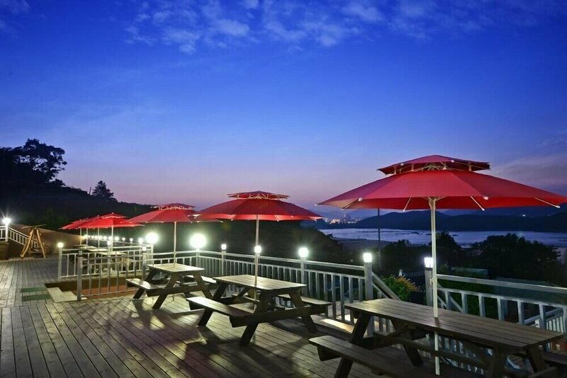 Гостиница Yeosu Sea and Starnight Pension