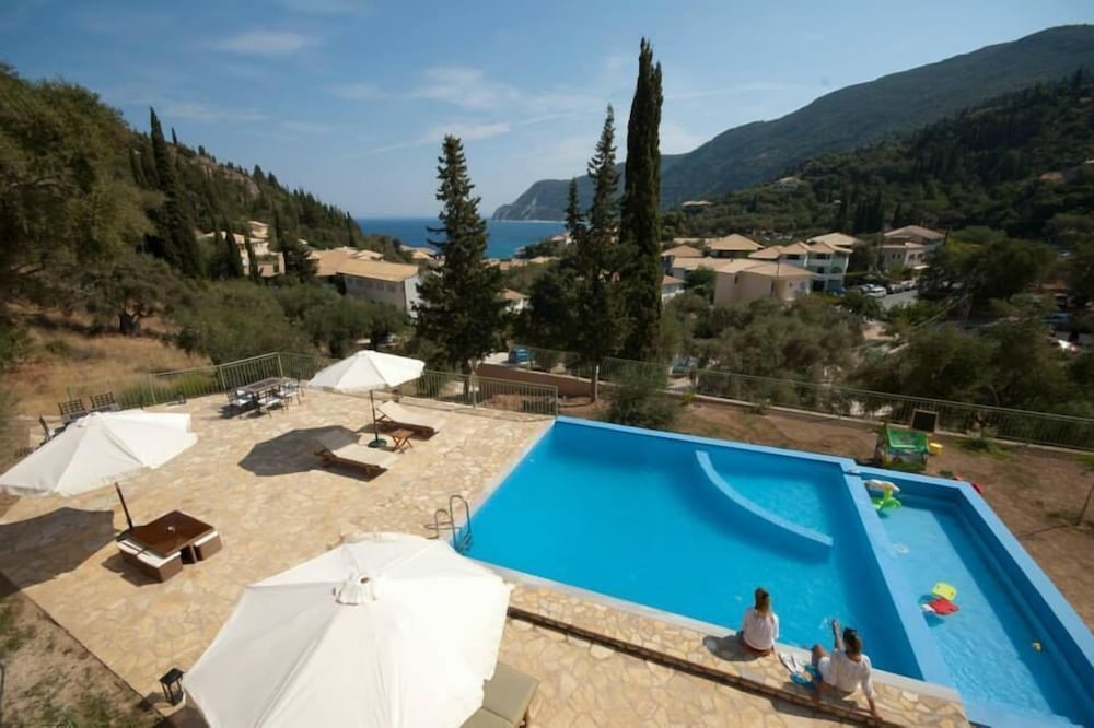 Фото Lefkas Petra