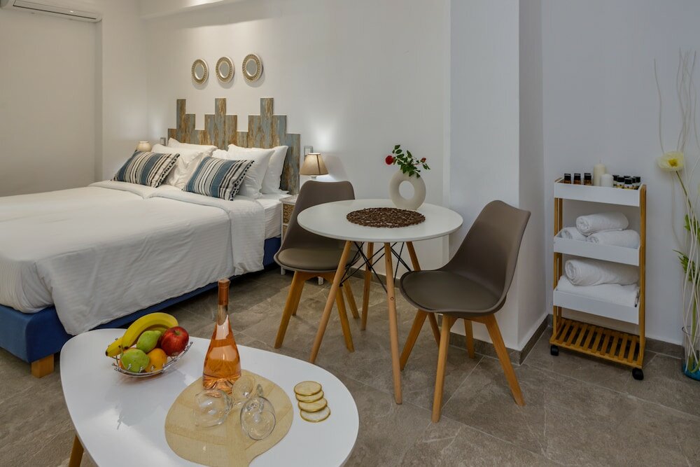 Фото Semes Luxury Apartments by Estia