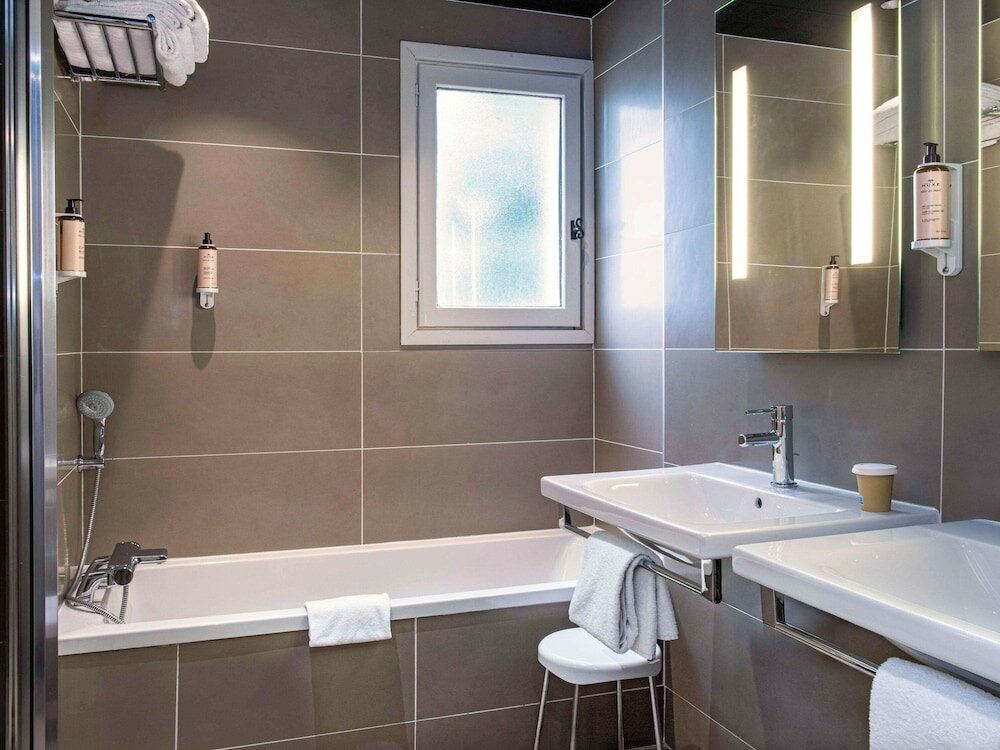 Фото Mercure Carcassonne La Cité hotel