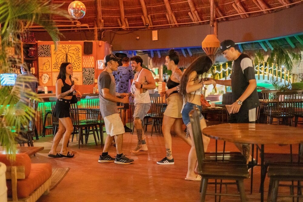 Фото Nílu Cancún Zona Hotelera by Selina