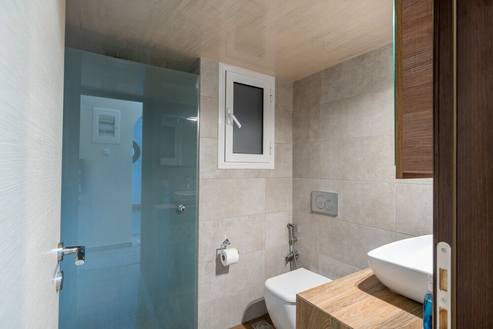 Фото 2br Renovated Flat Close To Metro