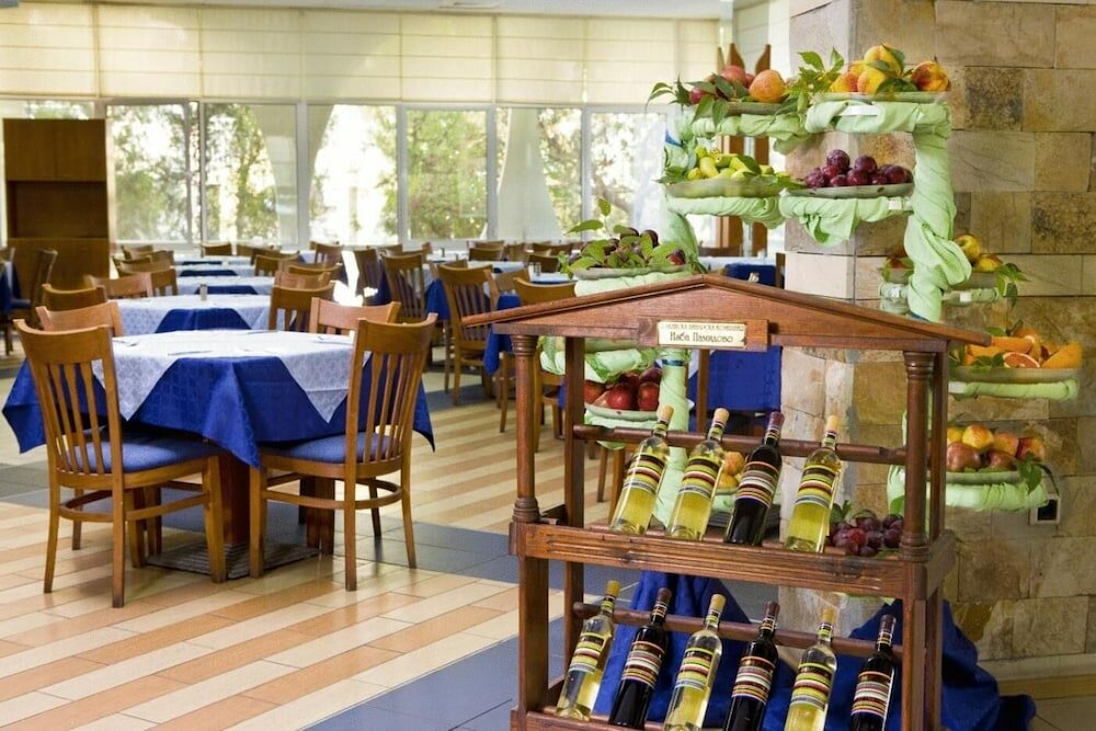 Фото Hotel Laguna Beach - All Inclusive