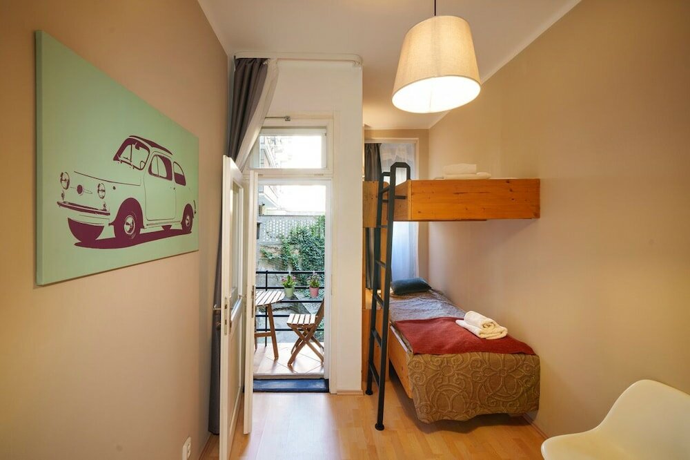 Фото Dlouhá Apartment with balcony