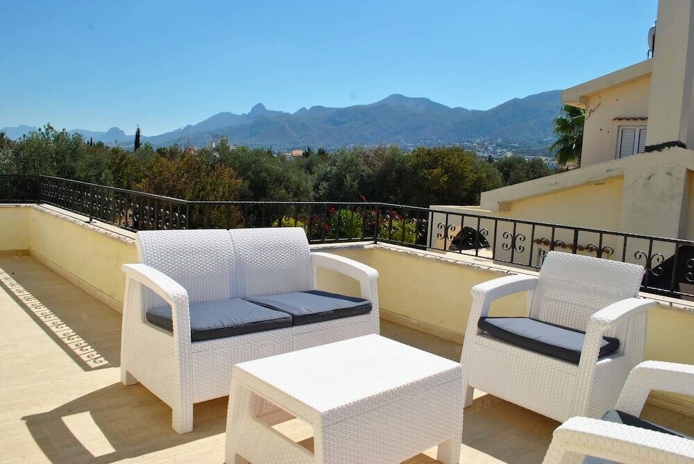 Фото Villa Thornburry by Amy Villas