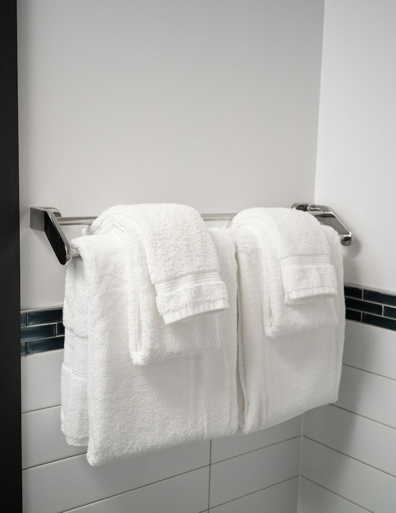 Фото Little Charlie Hotel