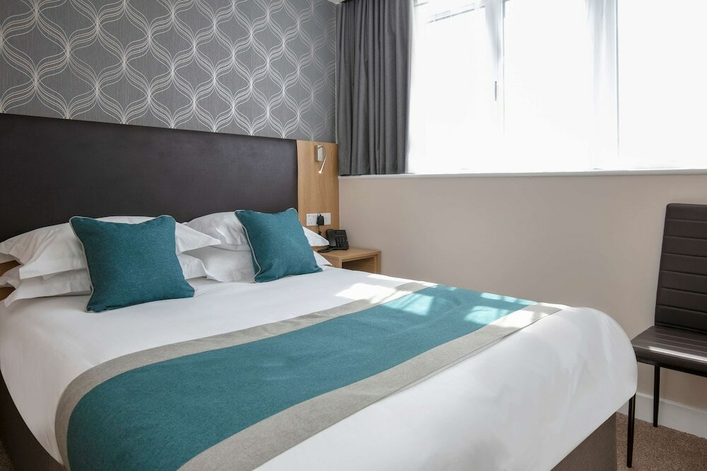 Фото Best Western Northfields Ealing Hotel
