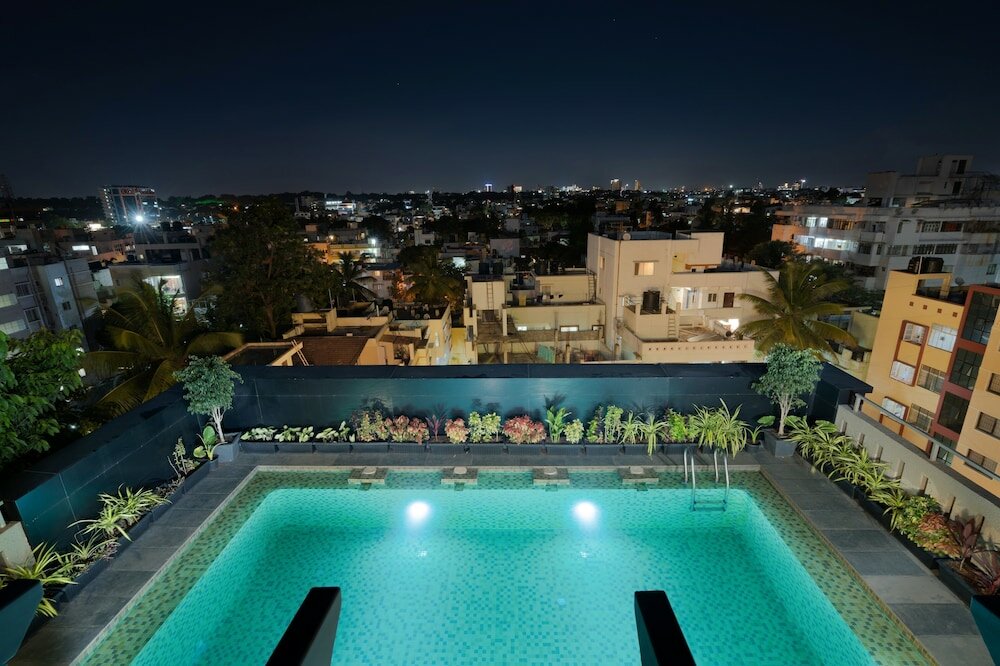 Фото Lazdana Hotel Bangalore