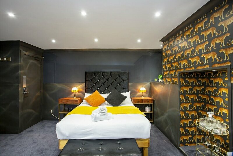 Гостиница The Rokxy Townhouse - Kings Cross в Лондоне