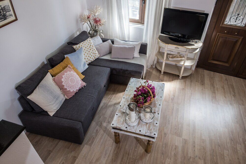 Фото Luxurious Suite Maria