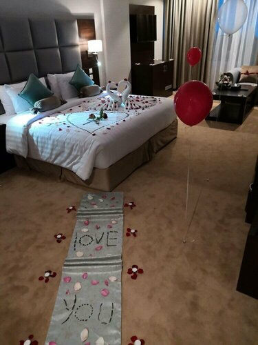 Гостиница Holiday Villa Hail Hotel فندق هوليداي فيلا حائل в Хаиле