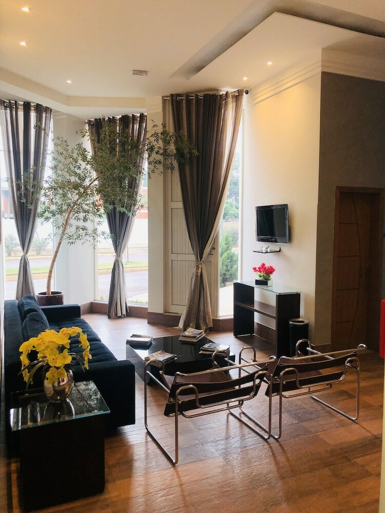 Фото Shelton Palace Hotel