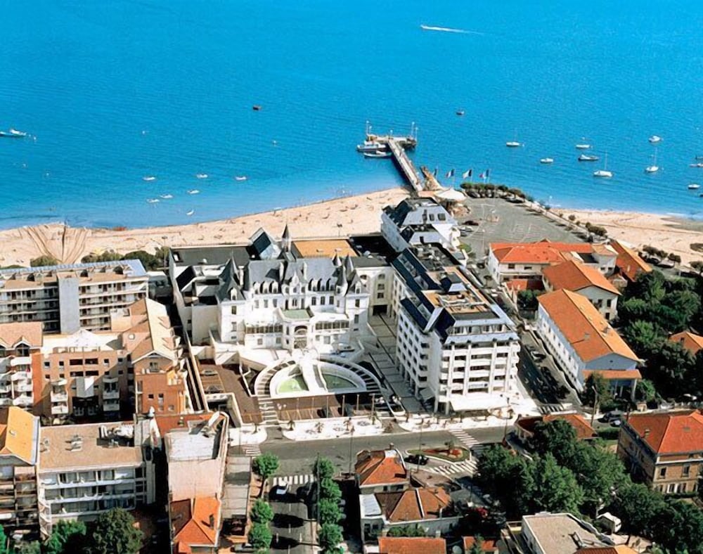 Фото Le Trianon Arcachon