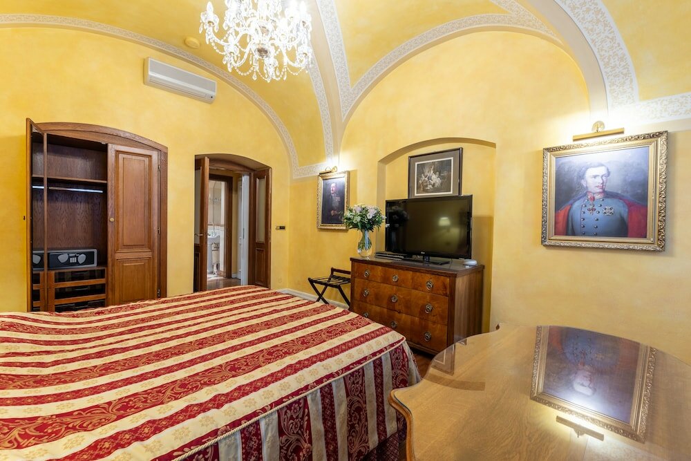 Фото Nosticova Apartments