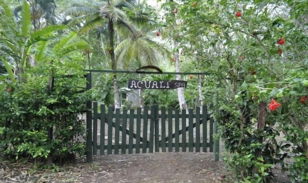 Фото Acuali Eco Hostal