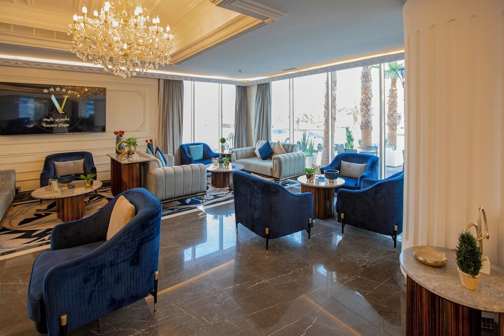 Фото Luxury Night Hotel