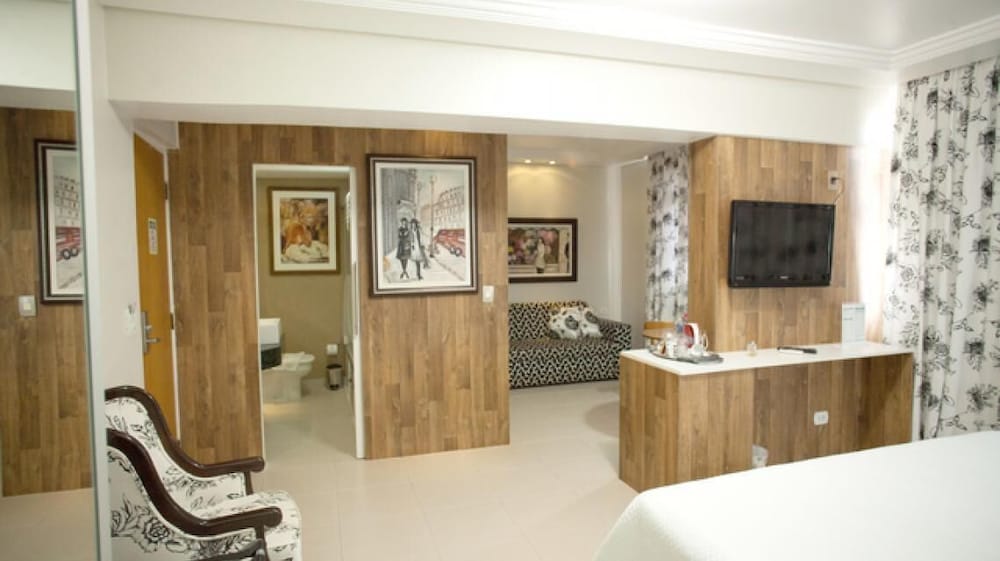 Фото Hotel Royal Plaza