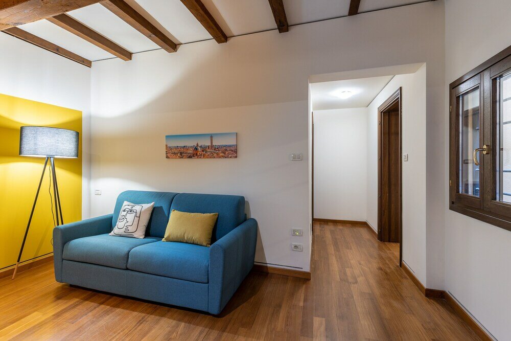 Фото Strada Maggiore Apts by Wonderful Italy