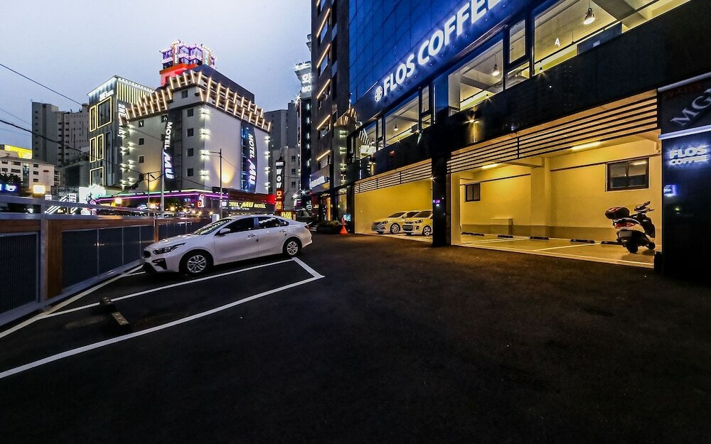 Фото Busan Haeundae Flos Hotel