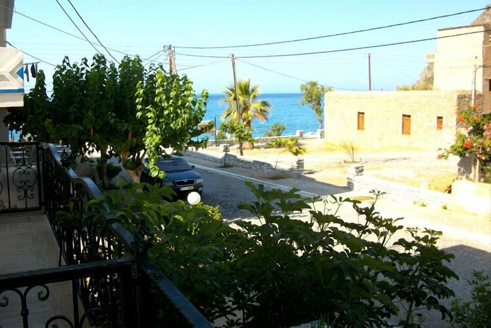 Фото Samaria Pension & Restaurant