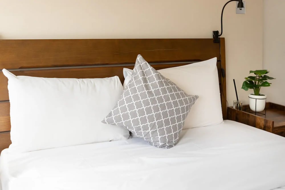 Фото Spacious and Bright 2 Bedroom Flat in Maida Vale