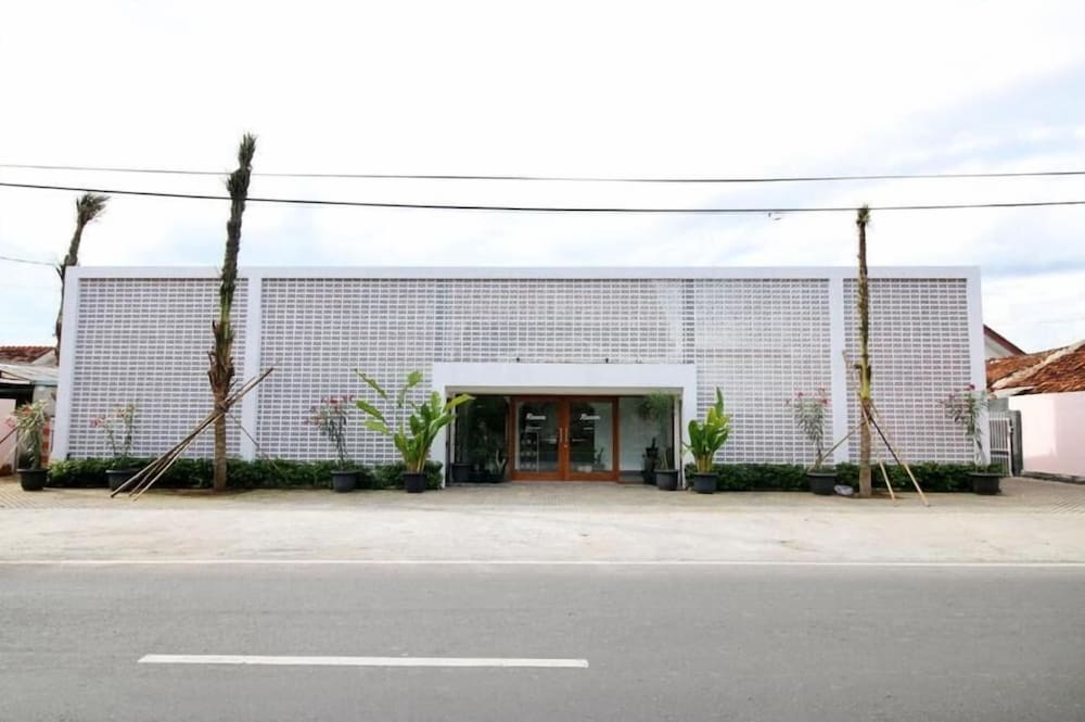 Фото Rarem Bed and Breakfast