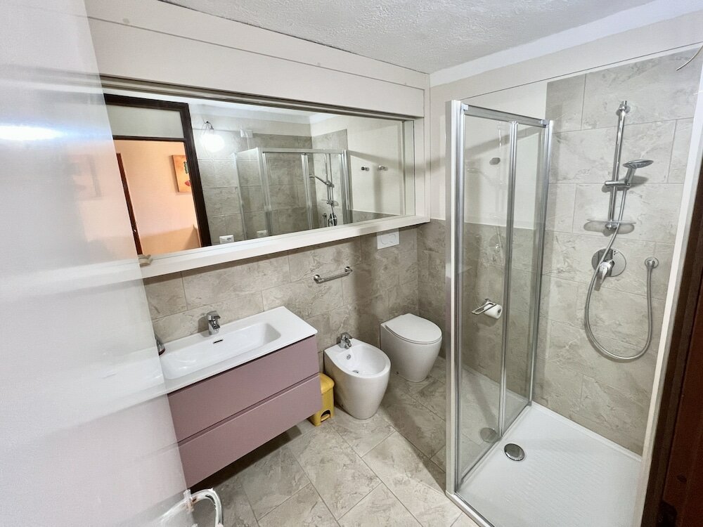 Фото Cugnana Verde Superiore con piscina