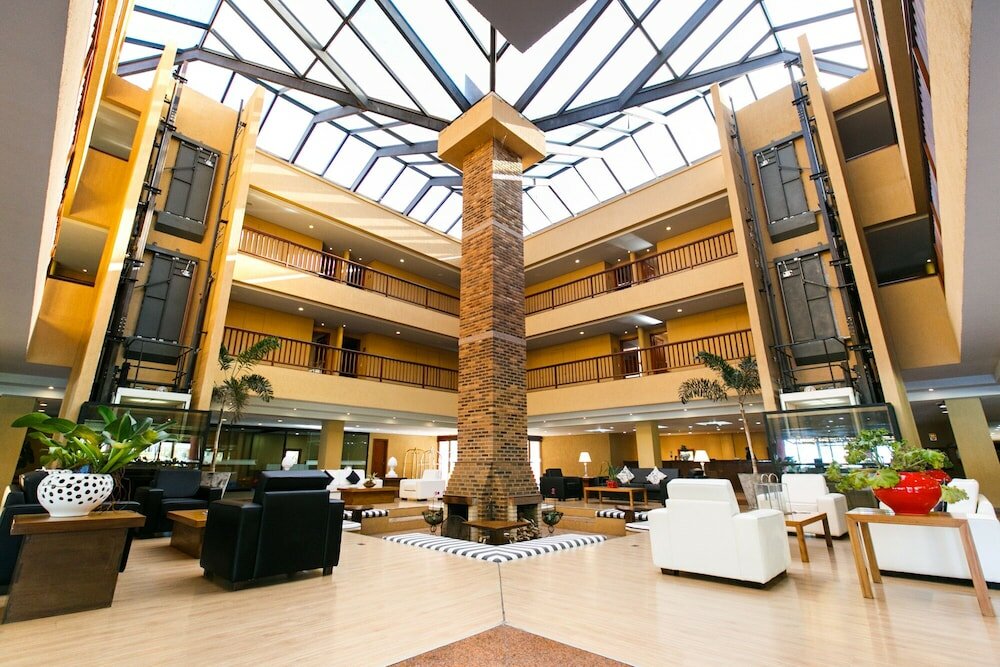 Фото отеля 2