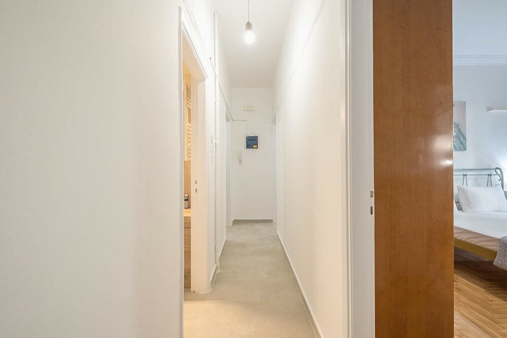 Фото Athens Bright Suite by Cloudkeys